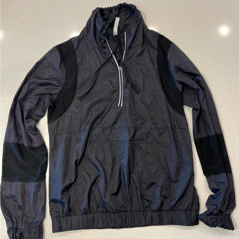 Fabletics Lightweight Windbreaker Rain Jacket Black Half Zip Long Sleeve Size S